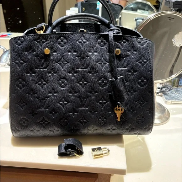 Louis Vuitton Black Embossed Montaigne mm - Picture 2 of 16
